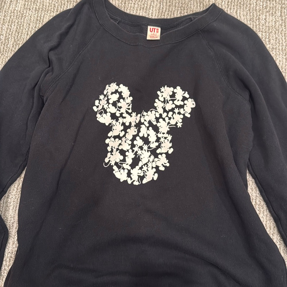 Uniqlo X Disney Crewneck